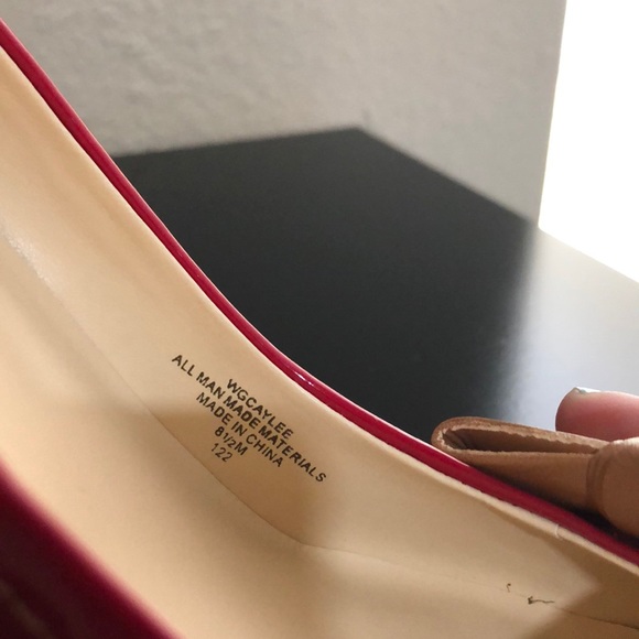 Red platform heels with bow and detail stitching - Picture 5 of 6